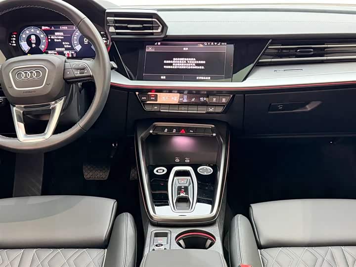 Audi A3 2026 A 3 L Limousine 35 TFSI — фото 25