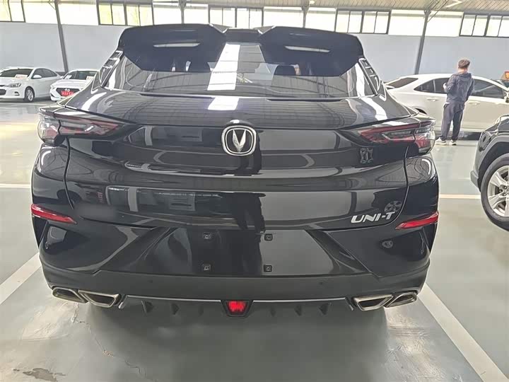 Changan UNI-T 2020 1.5 T Premium — фото 6