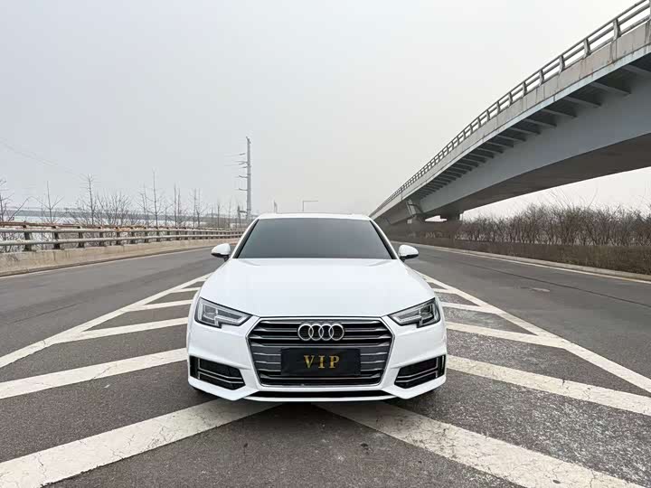 Audi A4L 2018 30 40 TFSI — фото 2
