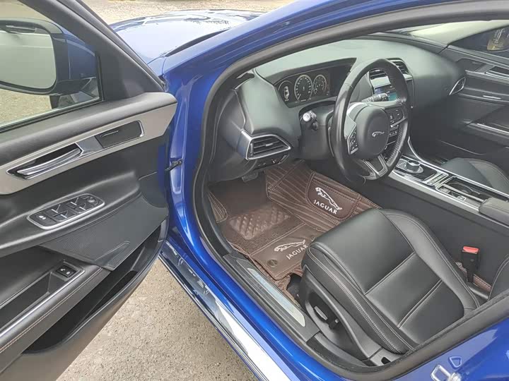 Jaguar XEL 2019 2.0 T 200 PS — фото 16