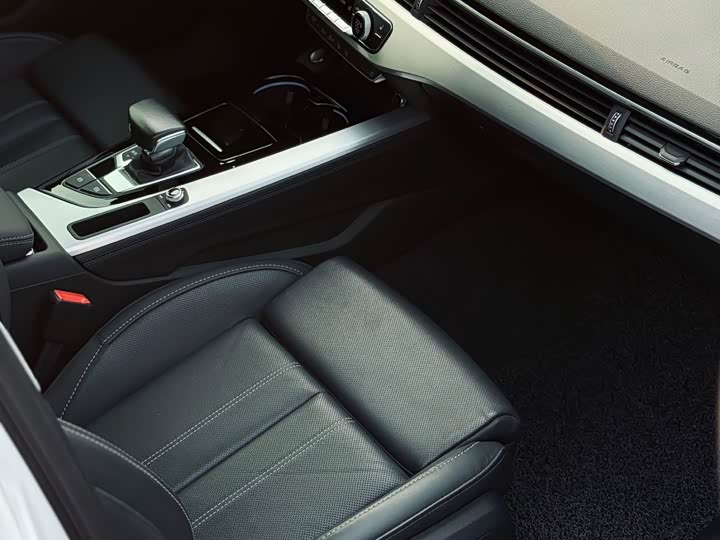 Audi A4L 2023 40 TFSI — фото 12