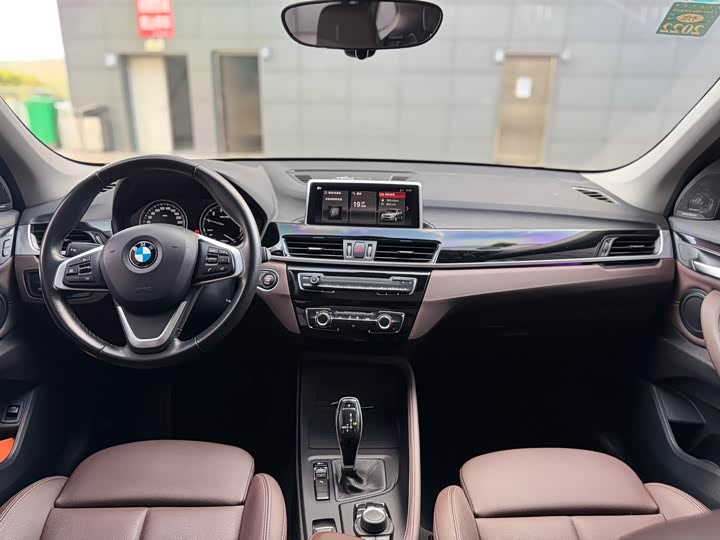 BMW X1 2020 s Drive 20 Li — фото 23
