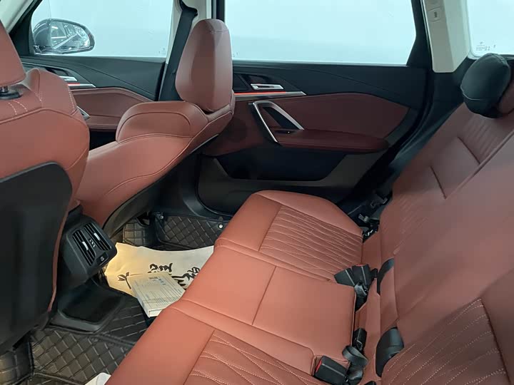 BMW X1 sDrive25Li M спортпакет — фото 12