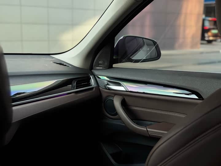 BMW X1 2020 s Drive 20 Li — фото 22