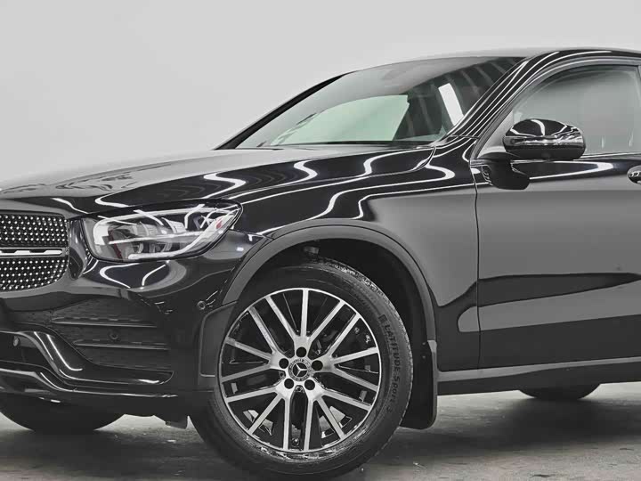 Mercedes-Benz GLC 2023 GLC 260 4 MATIC SUV — фото 12