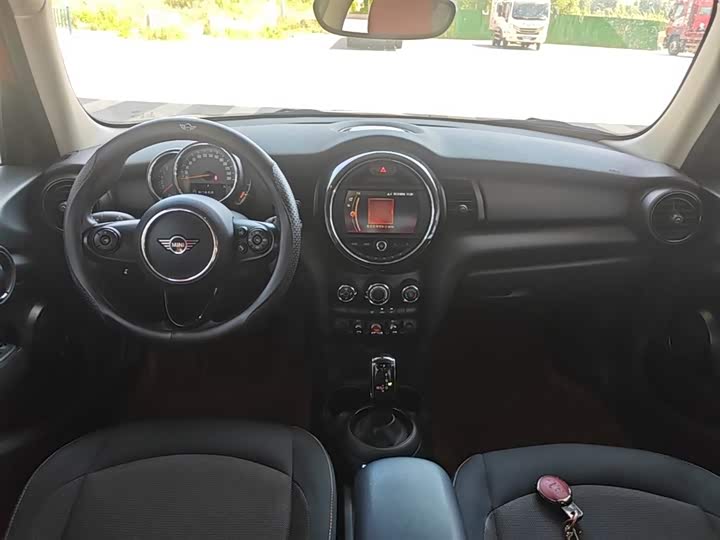 MINI Hatch — фото 10
