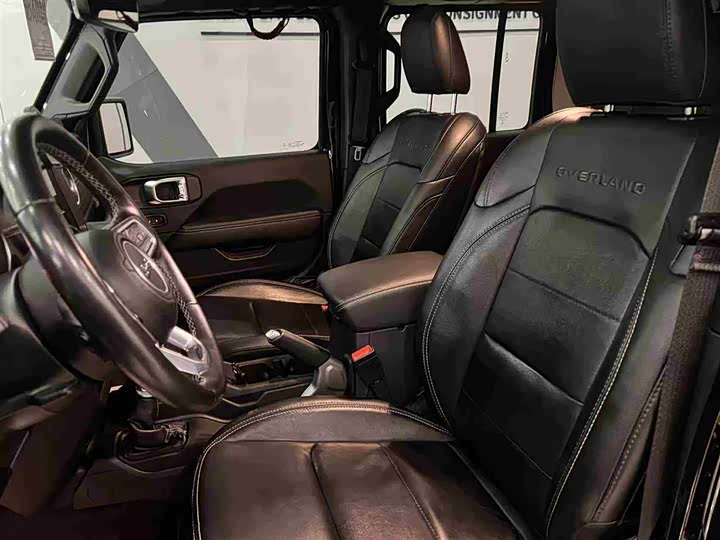 Jeep Gladiator — фото 10