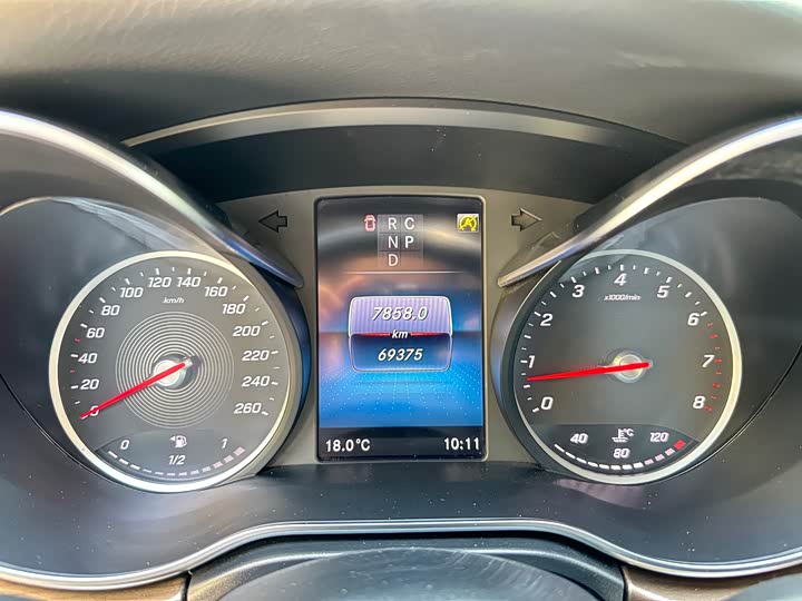 Mercedes-Benz V-Class 2022 V 260 L — фото 10
