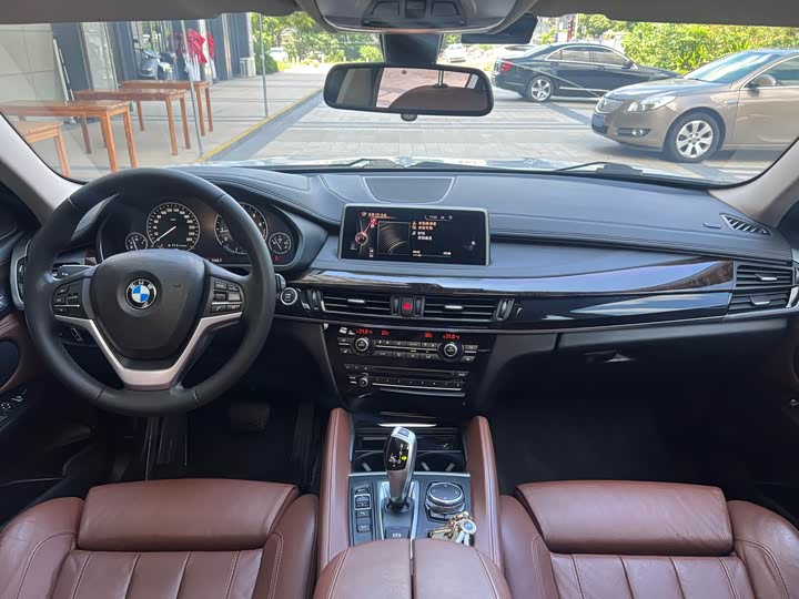 BMW X6 xDrive28i — фото 7