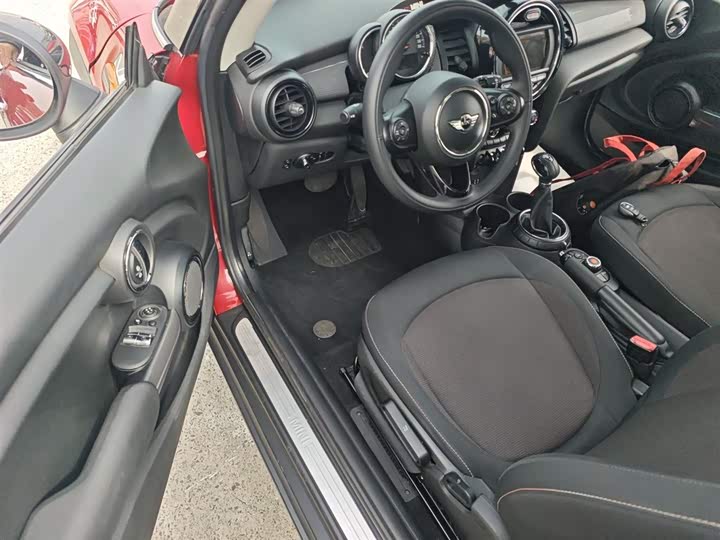MINI Hatch — фото 12
