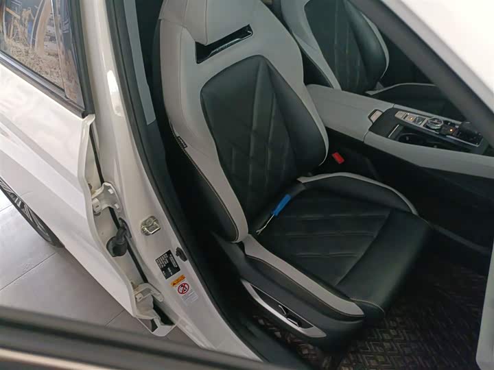 Changan CS75 PLUS 2023 2.0 T ATPremium — фото 20