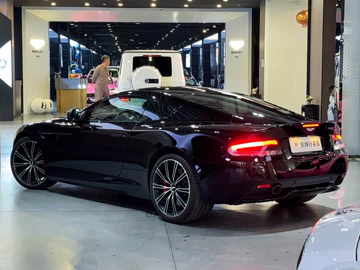 Aston Martin DB 9 2014 6.0 L Carbon Black Coupe — фото 4