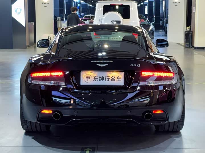 Aston Martin DB 9 2014 6.0 L Carbon Black Coupe — фото 5