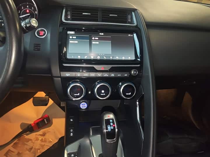 Jaguar E-PACE 2018 P 200 V — фото 13