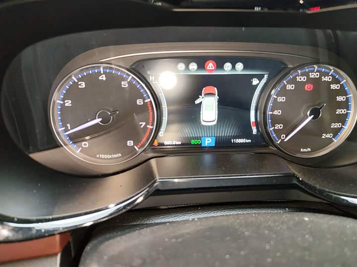 Trumpchi GS8 2017 320 T 2 WD ( ) — фото 12