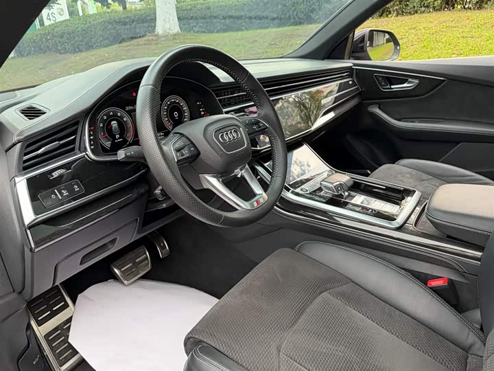 Audi Q8 2021 55 TFSI — фото 7