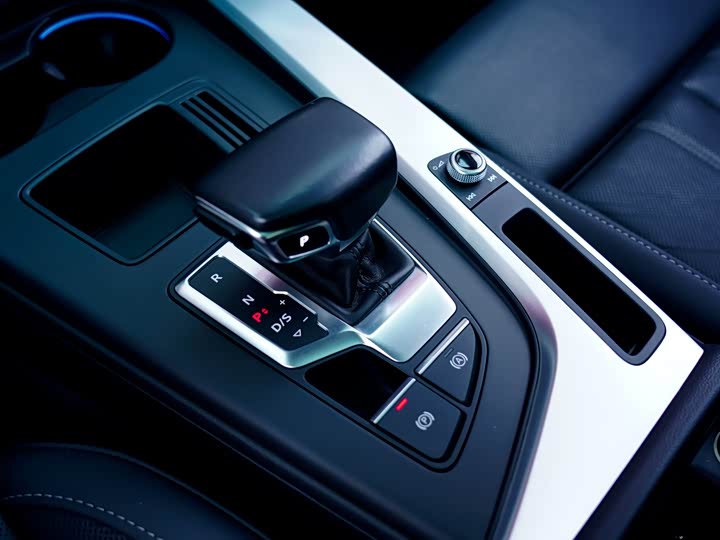 Audi A4L 2022 40 TFSI — фото 13