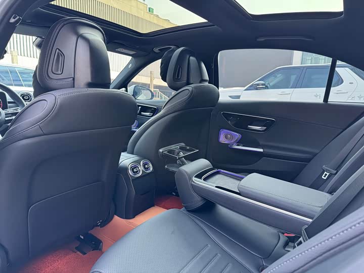 Mercedes-Benz C-Class 2024 C 260 L — фото 11