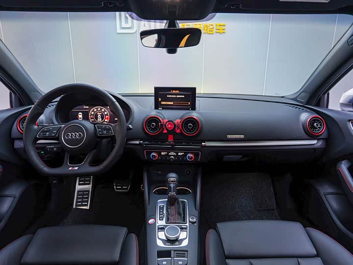 Audi S3 2019 S 3 2.0 T Limousine — фото 7