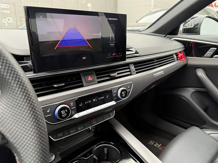 Audi A4L 2024 40 TFSI quattro RS — фото 7