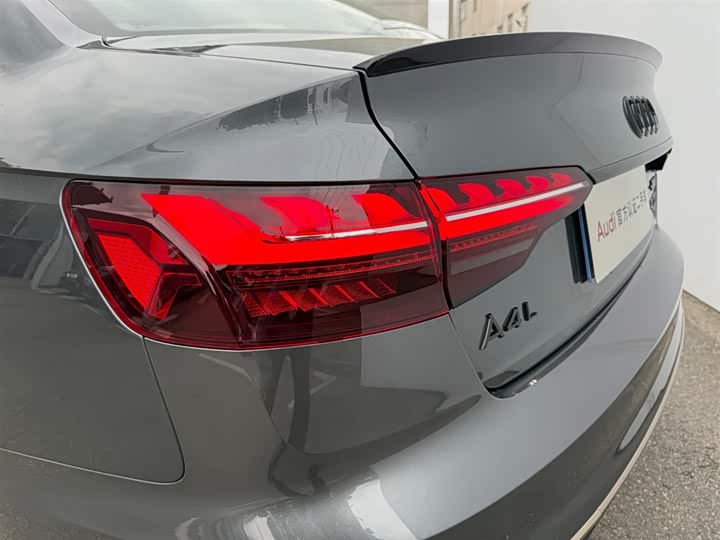 Audi A4L 2024 40 TFSI quattro RS — фото 17