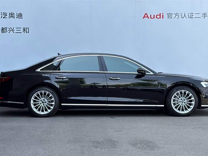 Audi A8 2021 A 8 L 50 TFSI quattro Comfort — фото 3