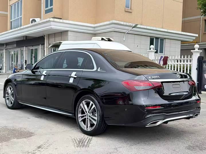 Mercedes-Benz E-Class E 260 L — фото 9