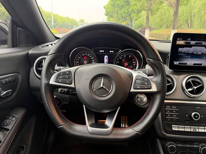 Mercedes-Benz CLA — фото 14