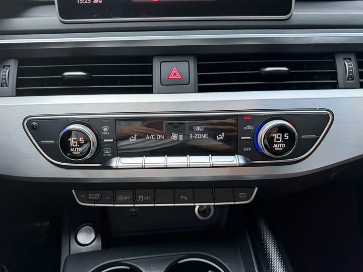 Audi A4L 30 40 TFSI стиль — фото 20