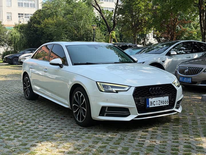 Audi A4L 30 40 TFSI стиль — фото 3