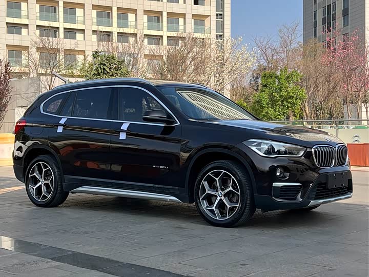 BMW X1 2018 x Drive 20 Li — фото 2