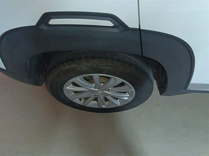 Changan CS35 PLUS 2021 1.6 L CVT — фото 21
