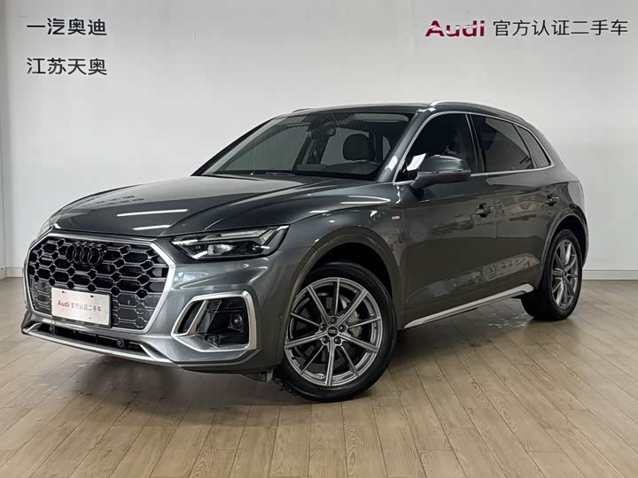 Audi Q5L 2022 40 T — фото 1