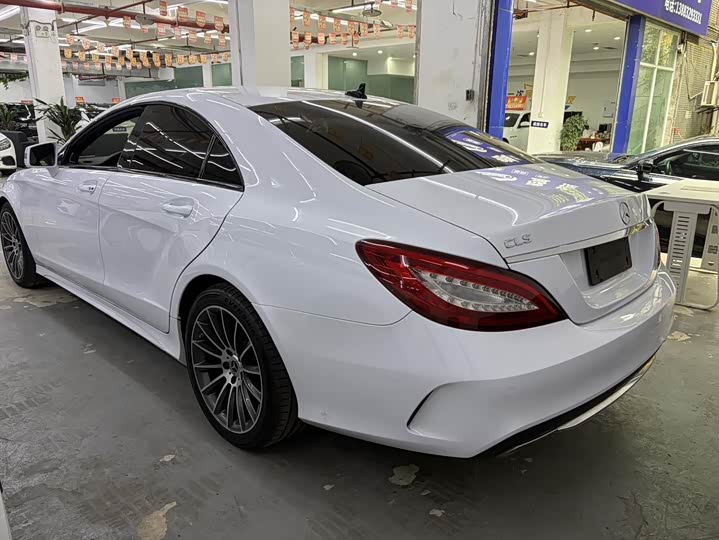 Mercedes-Benz CLS 2015 CLS 260 — фото 8
