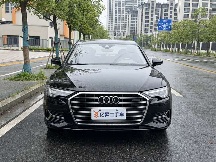 Audi A6L 40 TFSI — фото 2