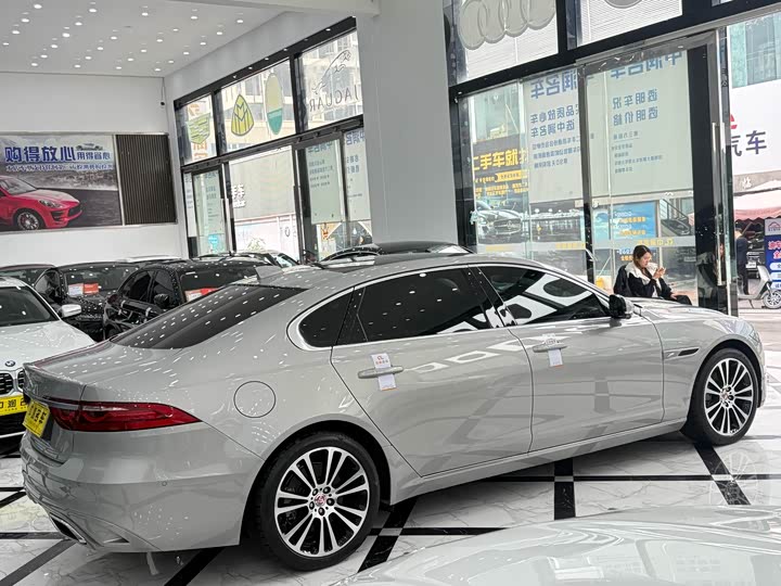 Jaguar XFL 2024 2.0 T P 250 2 WD — фото 12