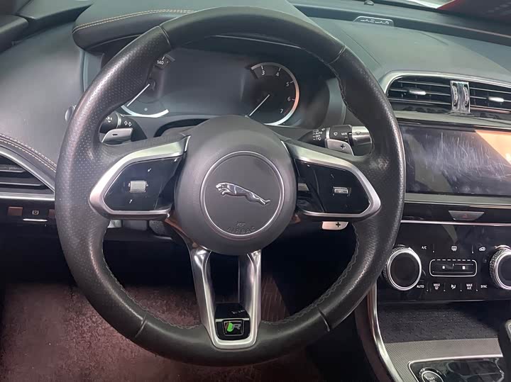 Jaguar XEL 2020 2.0 T 200 PS R-DYNAMIC S — фото 14
