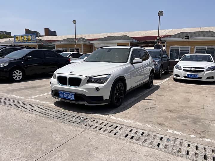 BMW X1 2015 s Drive 18i — фото 3
