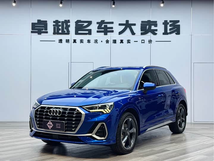 Audi Q3 2019 40 TFSI — фото 1