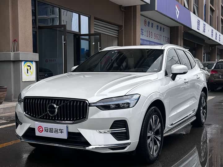 Volvo XC60 2022 B 5 4 WD — фото 2