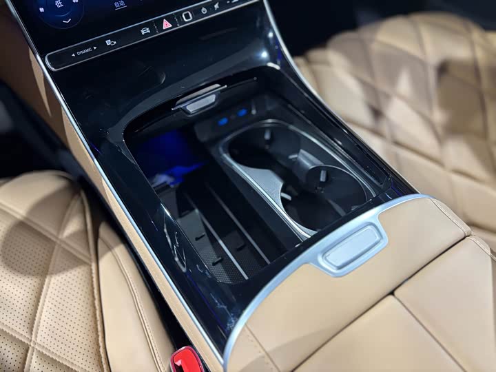 Maybach S-Class 2022 S 680 4 MATIC Virgil Abloh — фото 15