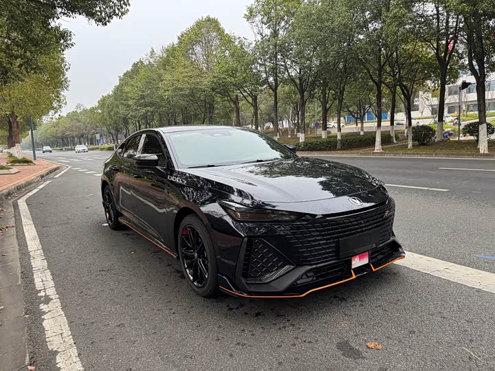 Changan UNI-V 2023 2.0 T — фото 3