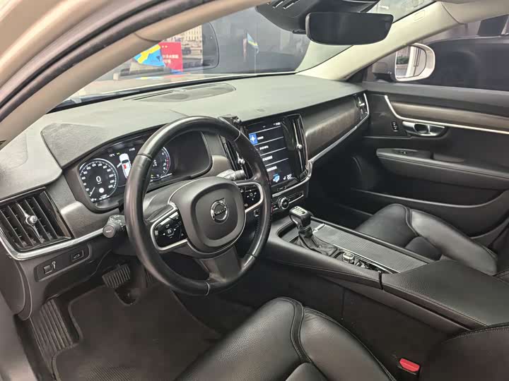 Volvo V90 2019 Cross Country T 5 AWD V — фото 5
