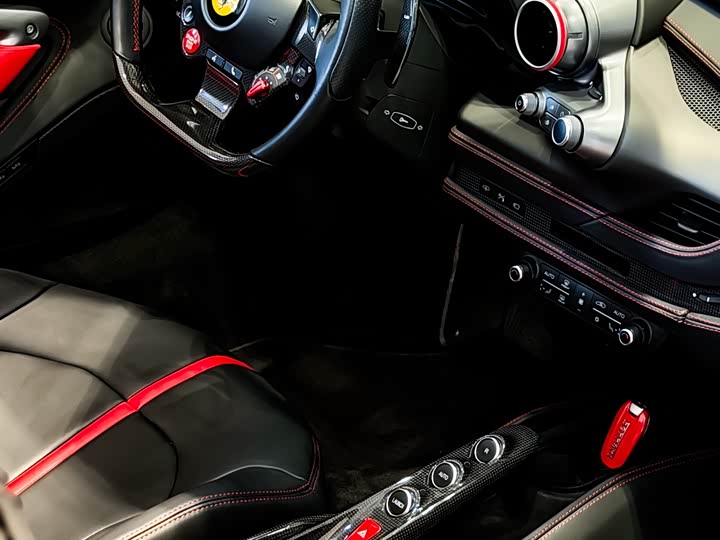 Ferrari F8 2020 Spider 3.9 T V 8 — фото 9