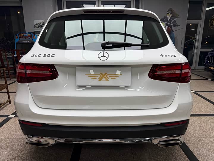 Mercedes-Benz GLC 2016 GLC 300 4 MATIC — фото 6