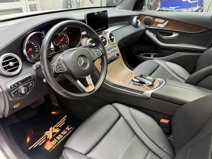 Mercedes-Benz GLC 2016 GLC 300 4 MATIC — фото 18