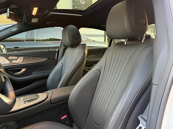 Mercedes-Benz CLS 2023 CLS 300 Luxury — фото 15