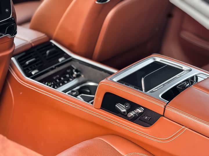 BMW 7-Series 2017 750 Li x Drive — фото 10