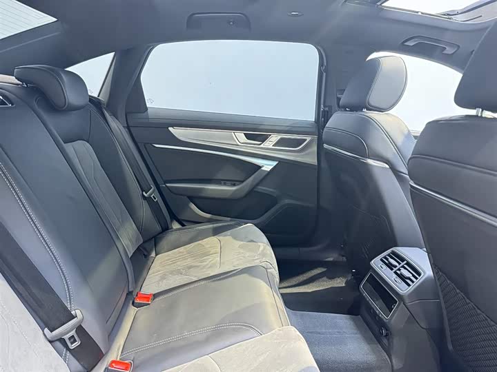 Audi A6L 2024 45 TFSI — фото 7
