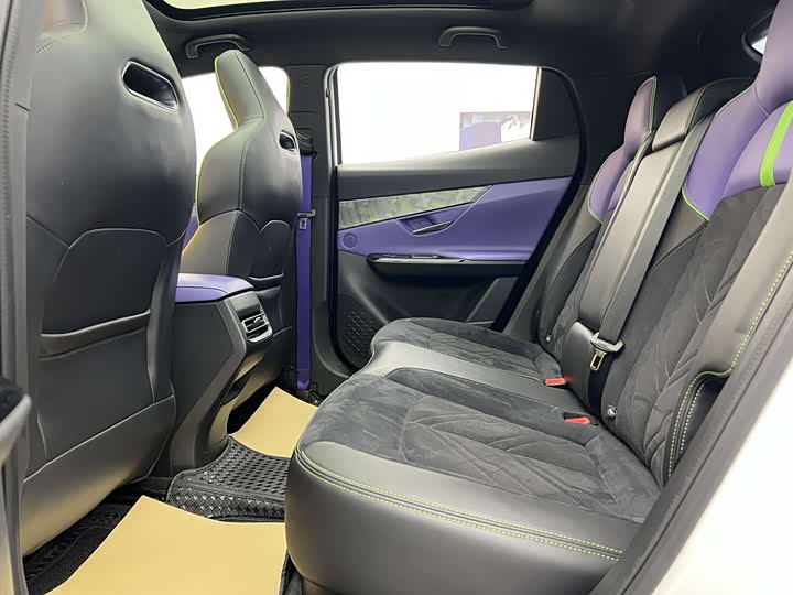 Changan UNI-T 2023 1.5 T Premium — фото 23